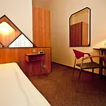 Hotel Rewari 3*