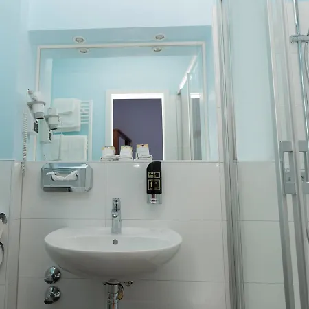 Rewari 3* ברלין