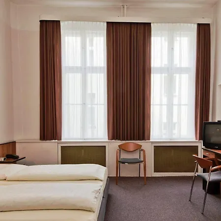 Rewari 3* Berlin