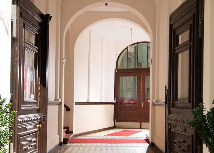 Rewari 3* برلين