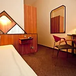 Rewari Otel 3*