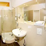 Rewari Otel