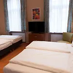 Otel Rewari
