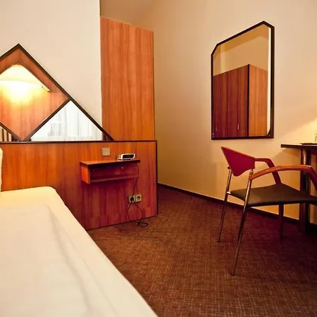 Rewari Hotell 3*
