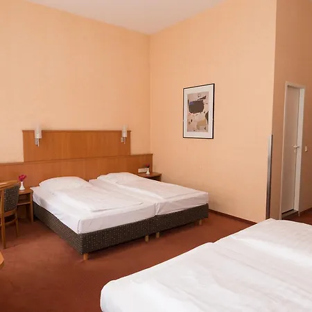 Hotel Rewari 3*