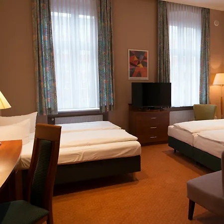 Rewari 3* Berlin